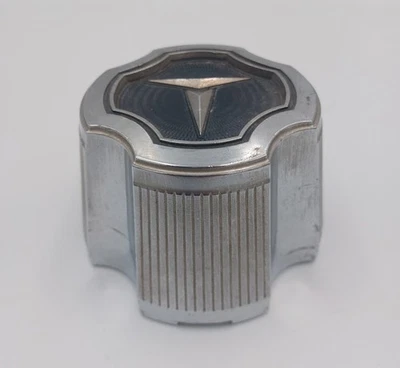 丰田 Celica Corolla Supra 1981 - 1987 年车轮中心帽轮毂盖二手 69141 — 第 1/4 张图片