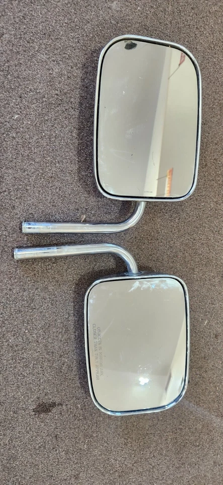 Espelho de porta. Parafuso universal - Imagem 1 de 4