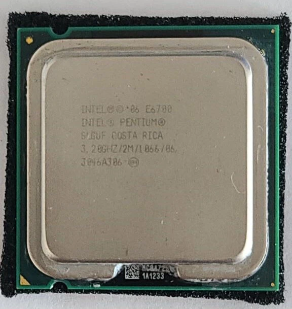 Processore Intel® Pentium® E6700 2 MB di cache, 3,20 GHz, FSB a 1066 MHz - Immagine 1 di 1