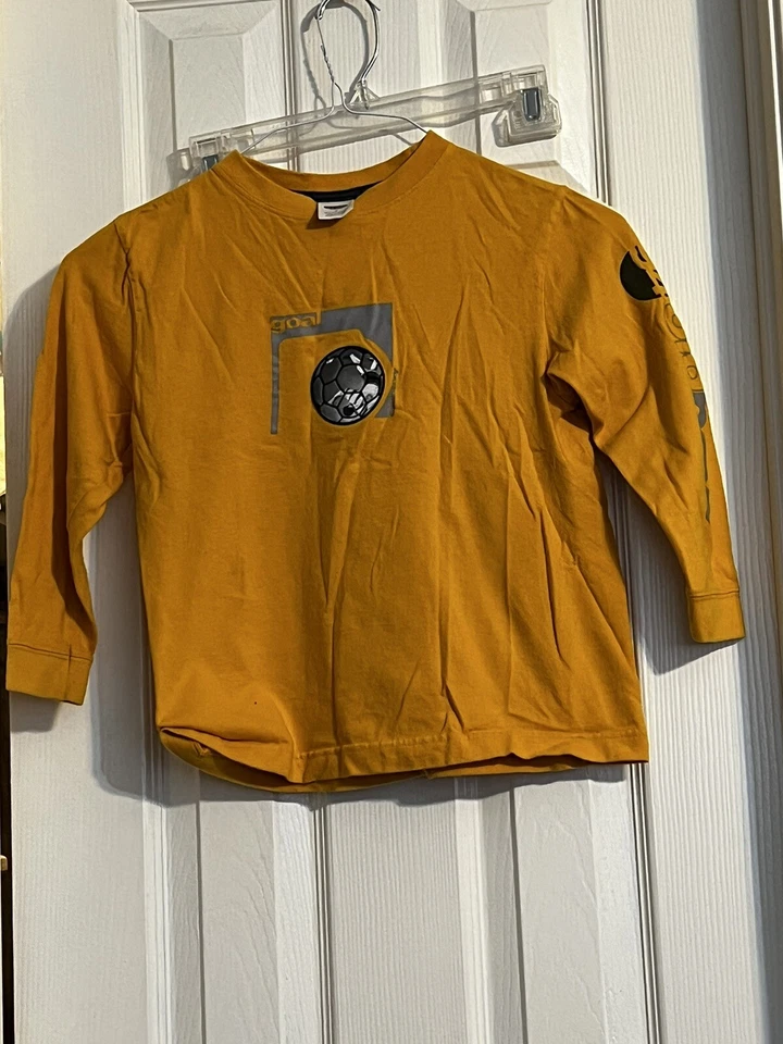 Old Navy boy's crew neck/long sleeve yellow soccer shirt size S - Image 1 of 1