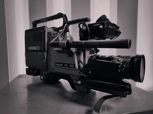 Vintage Video Camera IKEGAMI 300 w Thomson TTV3505PS  Betta Recorder Decoration - Picture 1 of 7