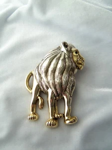 Vintage große goldfarbene Puffy Löwe Brosche Anhänger - Bild 1 von 6