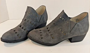 JBU Jambu Sz 9.5 Booties Vegan Evelyn Encore Faux Suede Gray Laser Cut 2" heels - Picture 1 of 8