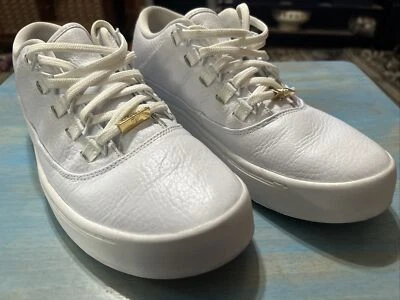 Zapato de baloncesto Nike Air Jordan Westbrook 0 bajo blanco para hombre 8 usado 850772 100 Foto 1 de 4
