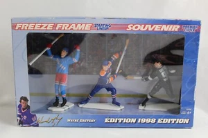 Wayne Gretzky Freeze Frame 1998 Starting Line Up Hasbro CDN  🔥The Great One🔥 - Picture 1 of 4