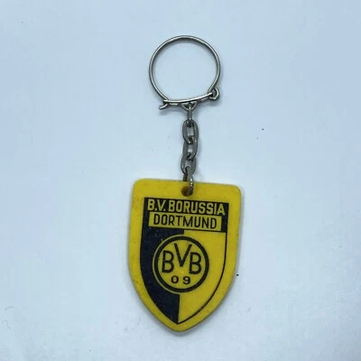 B.V BORUSSIA DORTMUND BVD 09 VINTAGE KEYCHAIN OLD PLASTIC DEUTSCHER MEISTER 1956 - Image 1 of 2