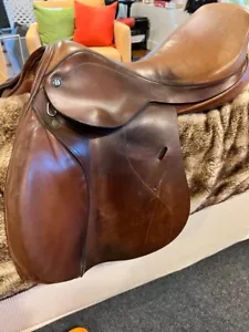 Barnsby Schockemoehle close contact saddle, very good condition, marked 17.5, M - Picture 1 of 5