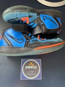 Nike Sneaker Schuhe Gr. 2Y Blau Mids Tie-Dye Kyrie 8 Infinity SE Basketball - Bild 1 von 8
