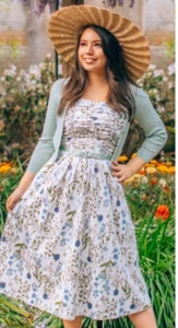 REVIEW Midsummer Dream White Floral Print Cotton Fit & Flare Prom Dress Size 12 - Picture 1 of 13