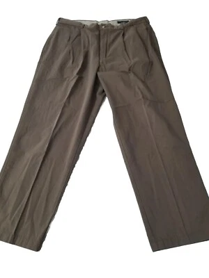Daniel Cremieux Men's GREEN 38x30 Chino Pleated Front Straight Leg Slacks/Pants - Image 1 of 4