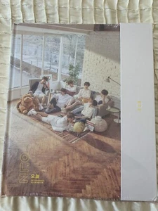 Sealed BTS Exhibition 24/7=Serendipity Photobook - Bild 1 von 3