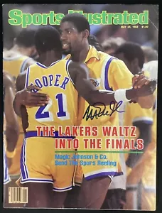 Magic Johnson Signed Sports Illustrated 5/24/82 No Label LA Lakers HOF Auto BAS - Picture 1 of 8