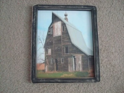Primitive Country Print *OLD A-FRAME BARN* in black hand made frame 9" x 11 1/2" - Image 1 of 3
