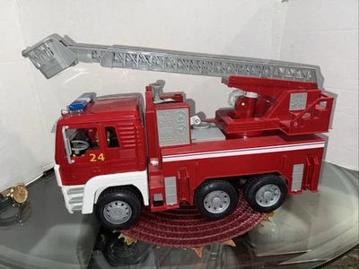 Driven By Battat пожарная машина 19 дюймов - см. описание - Изображение 1 из 4