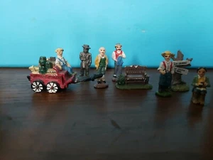 Vtg Metal Miniature Figures Tiny Made in China - Picture 1 of 5