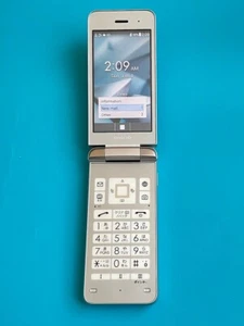 Téléphone à clapet Android KYOCERA 902KC/903KC DIGNO KEITAI3 argent débloqué du Japon - Photo 1 sur 20
