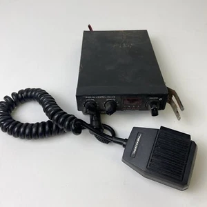 Realistic CB RADIO 40 Channel Mobile 2way Transceiver TRC-415 FOR PARTS REPAIR - Picture 1 of 9