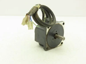 Motor DC Oriental Vexta BXM5120-A2 sin escobillas 120W 3000 RPM - Imagen 1 de 8