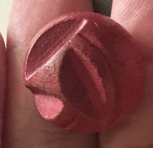 VINTAGE Carved RED WOODEN BALL BUTTON - SEWING - T-82 - Picture 1 of 6