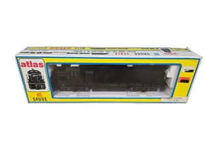 JBF Atlas 7060 GP38 Low Hood Diesel Locomotive Undecorated New in Pkg HO Scale - Picture 1 of 9