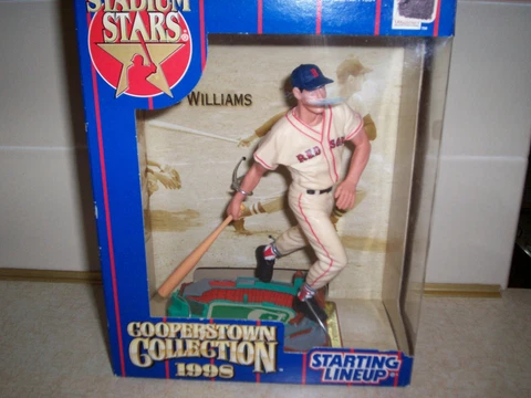 TED WILLIAMS STARTING LINEUP COOPERSTOWN COLLECTION in original box Cover