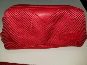 CANADIAN AIRLINES BUSINESS CLASS AMENITY TRAVEL KIT . - Picture 1 of 3