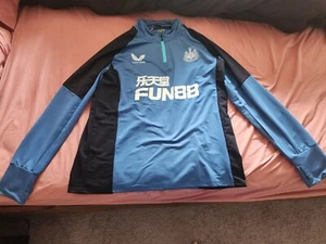 Newcastle United 1/4 Zip Fleece - Picture 1 of 3