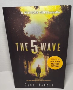 The 5th Wave Complete Series Set Of 3 Books By Rick Yancey YA Sci Fi Trilogy Lot - Picture 1 of 6
