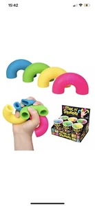 Schylling - Mac n Squeeze Nee-Doh jouet sensoriel neuf magnifiques nouilles NEEDOH - Photo 1/6