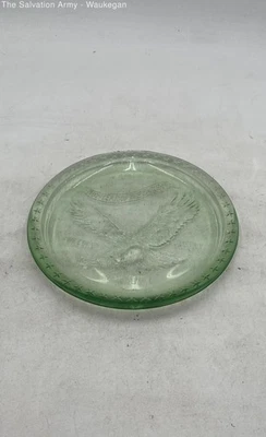 Year Of The Eagle Green Glass Round Shape Decorative Serving Plate - Image 1 of 4