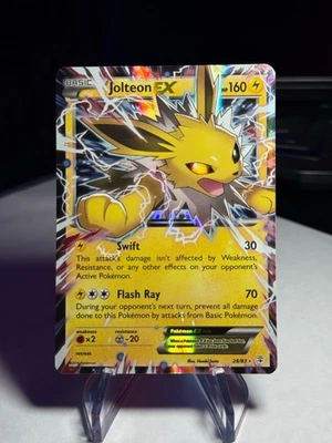 Pokemon Jolteon EX 28/83 Generations Holo LP - Image 1 of 4