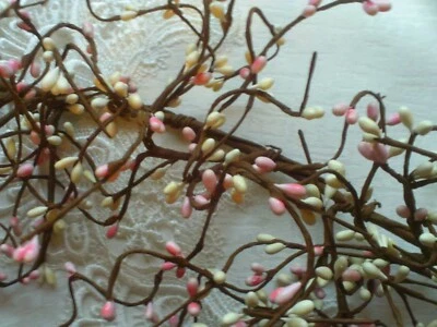 NEW PRIMITIVE Farmhouse PINK CREAM PIP BERRY GARLAND 48" Crafts Cottage - Image 1 of 4