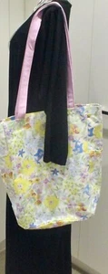 FLORAL TOTE Bag Large cotton, 2 pockets NWT - FREE POST - Picture 1 of 5