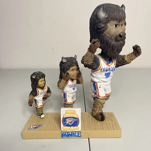 Oklahoma City Thunder Mascot Rumble Bobble Head 2013 Kids Club edición limitada - Imagen 1 de 17