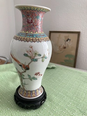 Vase Chinois Famille Rose - Photo 1/4