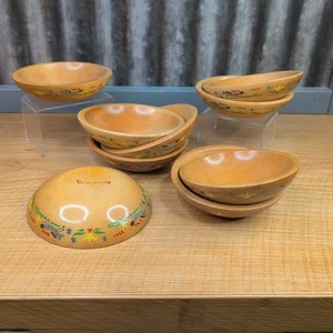 Lote De Colección Munising De 9 Cuencos Primitivos De Madera Pintados Caballo 6" Poco Profundos MCM - Imagen 1 de 11
