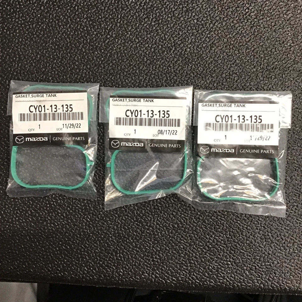 Junta de tanque de sobretensión genuina Mazda CY01-13-135 3 piezas para Mazda 6 2007-15 CX-9 2009-13 Foto 1 de 1