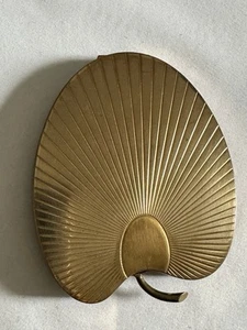 vintage volupte powder compact Apple Shaped Design Gold Tone - Picture 1 of 16