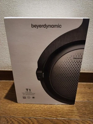 Beyerdynamic T1 3rd Gen Dynamic High End Tesla Headphones - Image 1 of 4