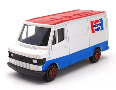 Corgi 10cm Long Diecast 0520011 - Mercedes Benz 207 D Van - Pepsi - Image 1 of 4