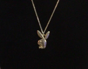 Collana Charm Playboy Collezione 2000 Con Catena Rolo 20" Avvolgente Cavigliera Sexy - Foto 1 di 1