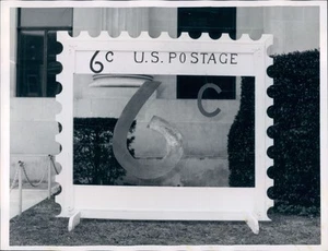 1968 US 6 Cent Postage Stamp Wooden Display Press Photo - Picture 1 of 2