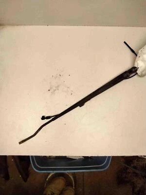 Brazo limpiaparabrisas Buick Century 1997 1998 1999 2000 2001 2002 2003 2004 2005 Foto 1 de 2