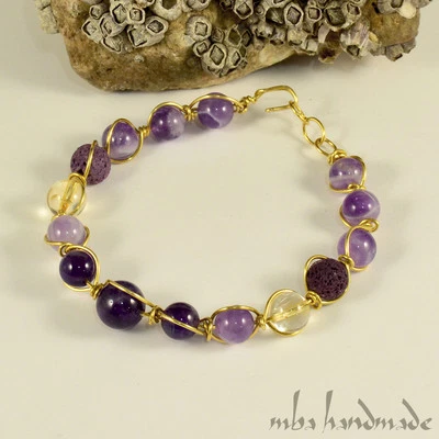 Brazalete de piedras preciosas envuelto en alambre de latón para mujer con cuentas de cristal de citrino amatista Foto 1 de 2