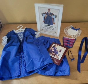 Muñeca American Girl 18" 1996 PC Felicity Vestido/Vestido de Navidad Accesorios y Libro - Imagen 1 de 4