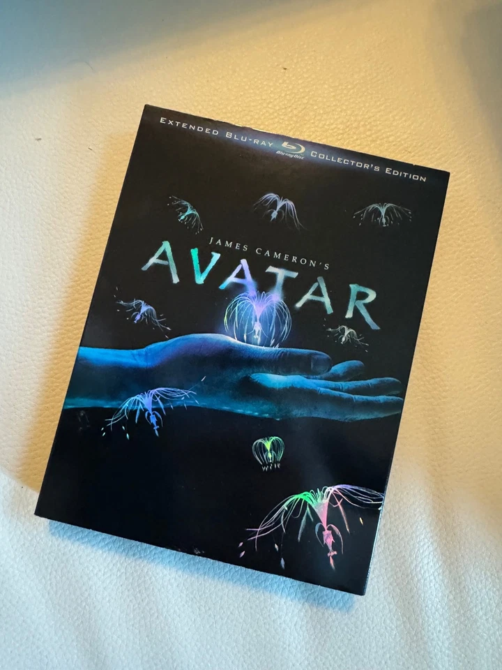 Avatar Blu Ray 3 Disc Set, Extended Collectors Edition - Image 1 of 1