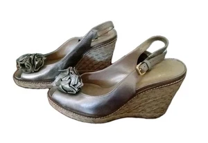Stuart Weitzman Womens Size 9 M Gold Metallic Espadrille Wedge Sandals Shoes - Picture 1 of 19