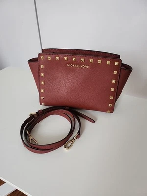 Michael Kors Burgundy Crossbody Bag Saffiano Leather Good Condition With Insert - Image 1 of 4