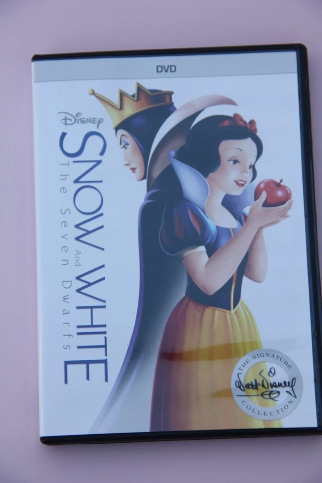 Disney Snow White & The 7 Dwarfs DVD Signature Collection Anniversary Edition... - Image 1 of 2
