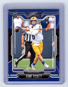 Selecciones del draft de Panini Chronicles 2022 - Legacy Rookies Kenny Pickett #1 (RC) - Imagen 1 de 2